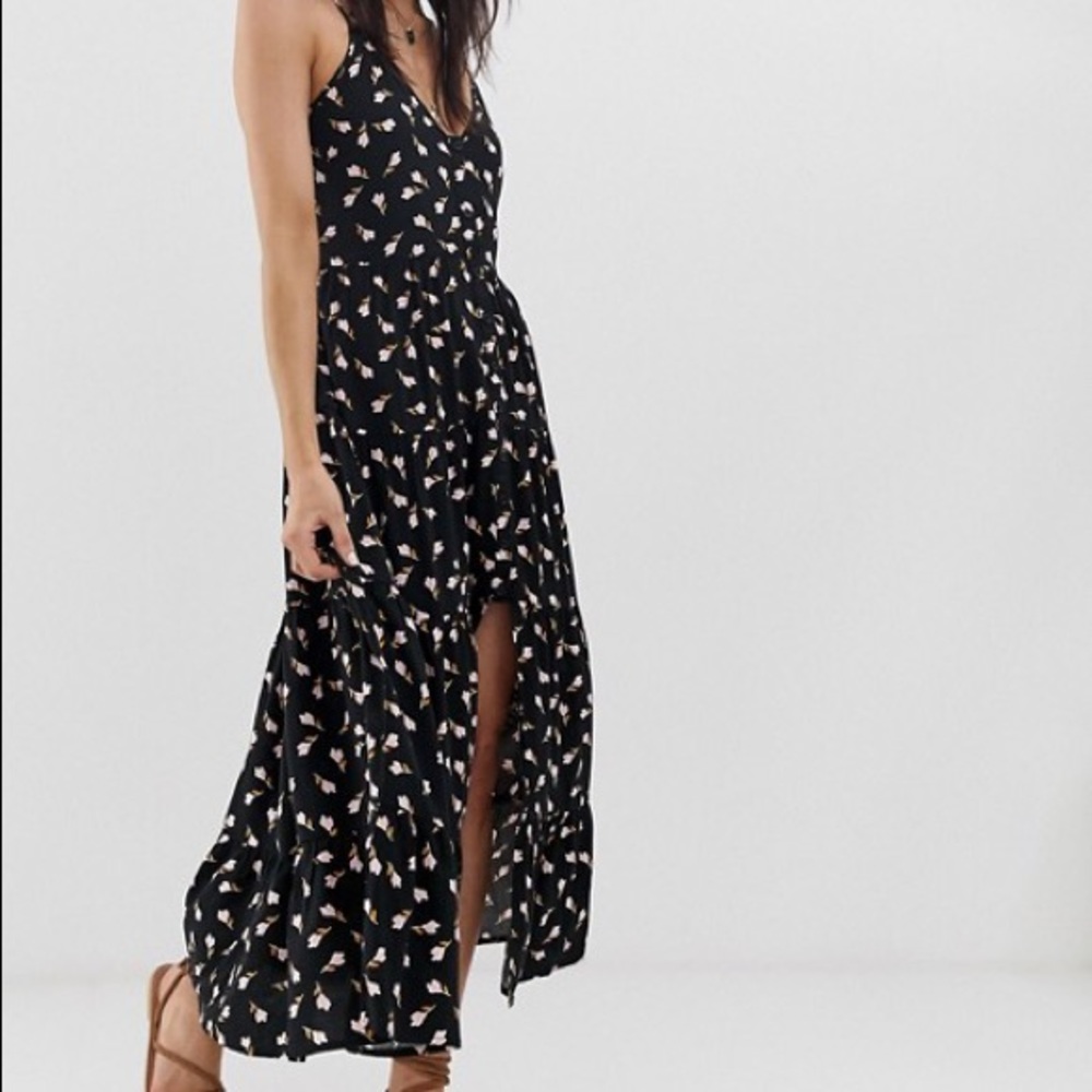 Band of Gypsies Black floral Midi Dress